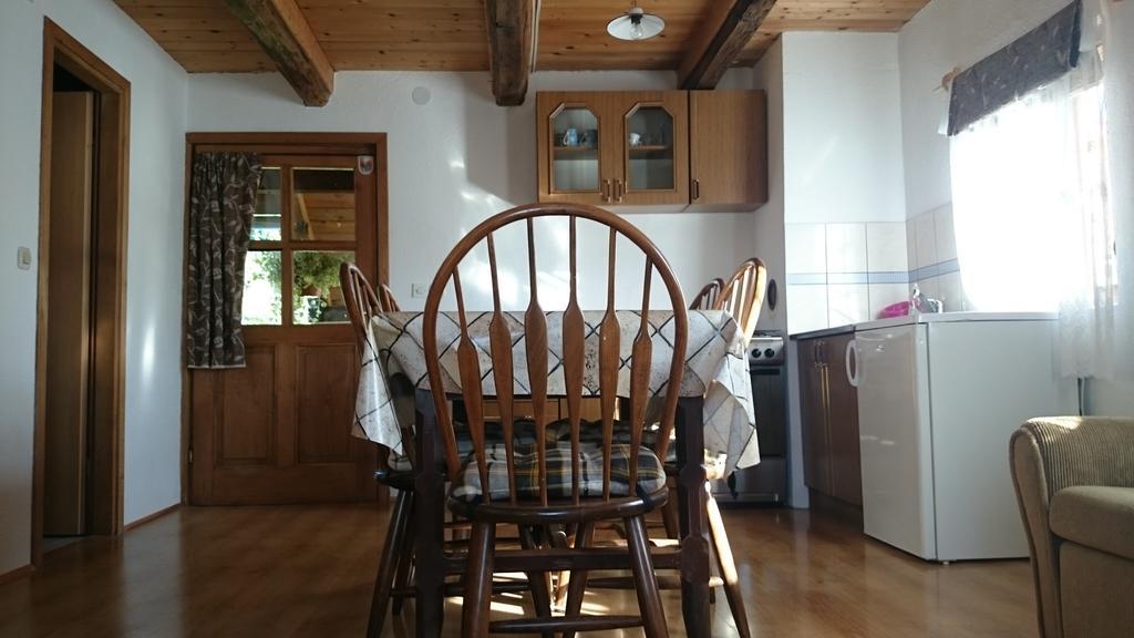 Rustic Home Mia ドゥガ・レサ 部屋 写真