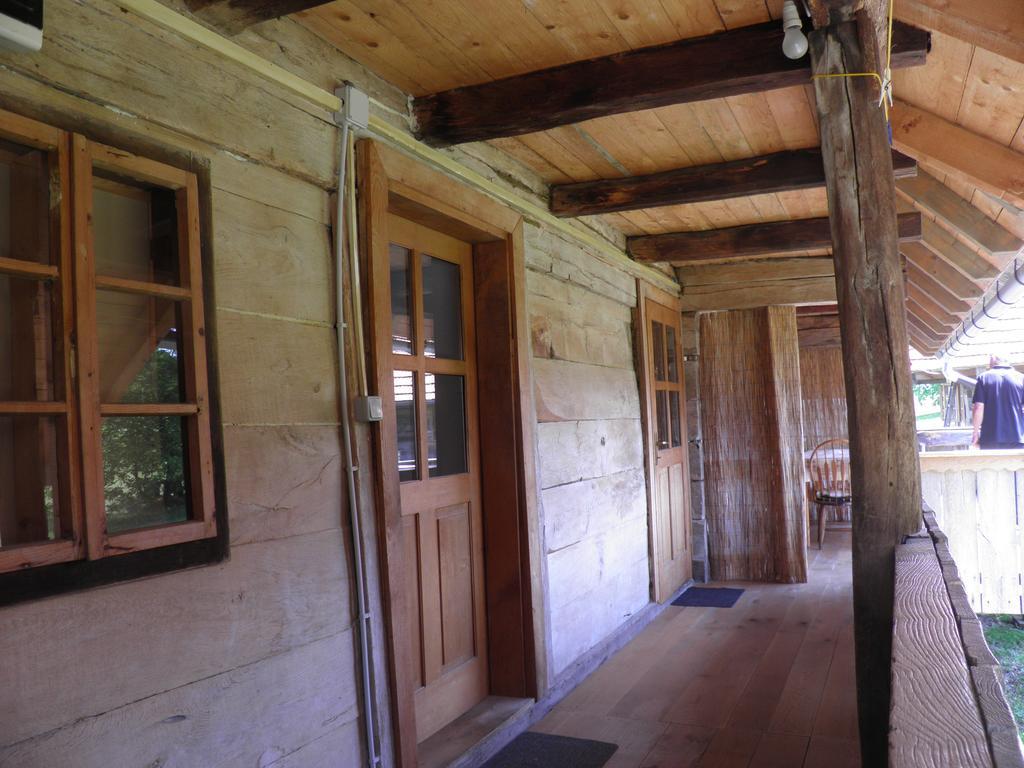 Rustic Home Mia ドゥガ・レサ 部屋 写真
